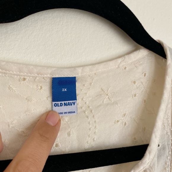 Old Navy Cream eyelet Oversized Embroidered Cutwork Tie-Neck Blouse Wide XL - Picture 6 of 9